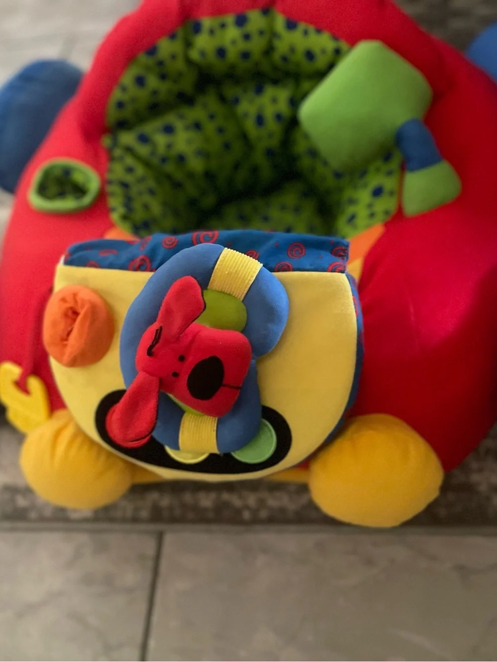 Melissa & Doug K’s Kids Fill ’n Fun Racing Car Baby Activity Seat
